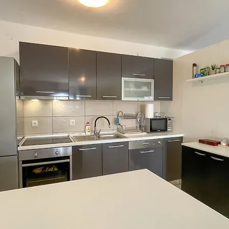 Joy Apartment *